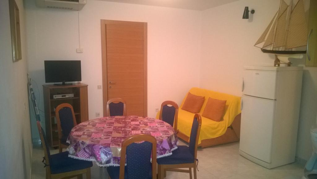 J&b House Hvar Apartment