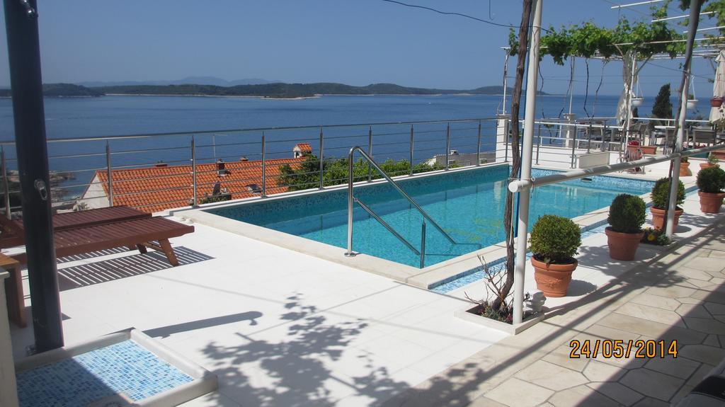 J&b House Hvar