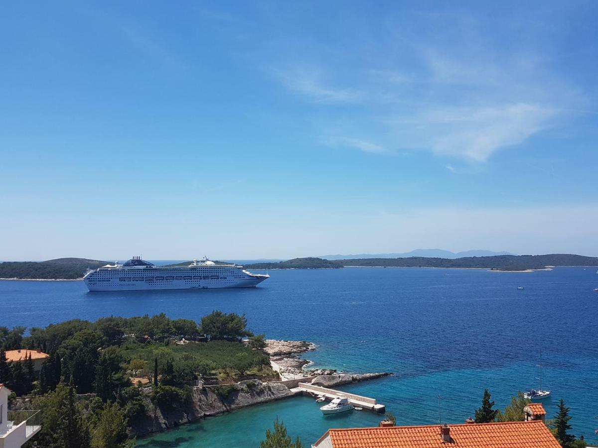 J&b House Hvar